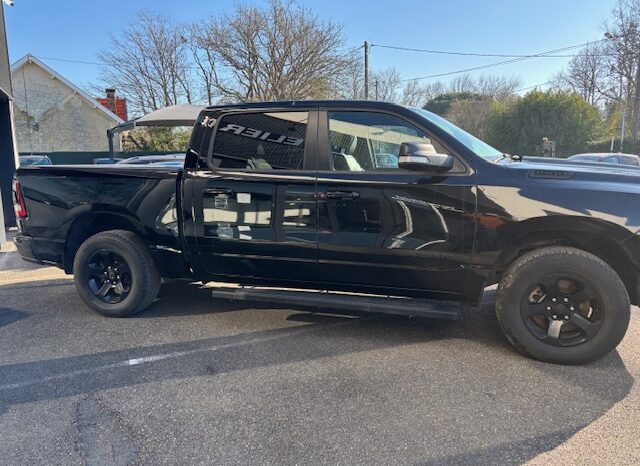 
								RAM 1500 SPORT 5.7L HEMI full									