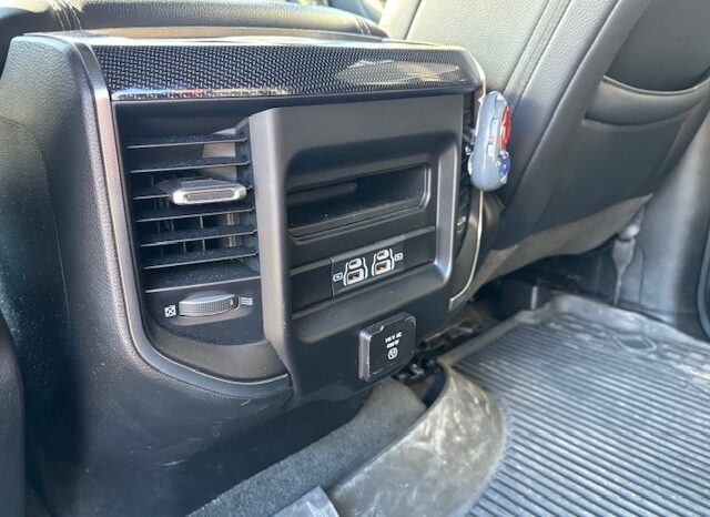 
								RAM 1500 SPORT 5.7L HEMI full									