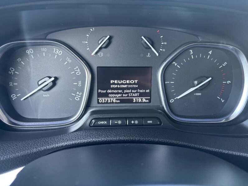 
								PEUGEOT EXPERT 180 CV HDI AUTOMATIQUE PACK SPORT full									