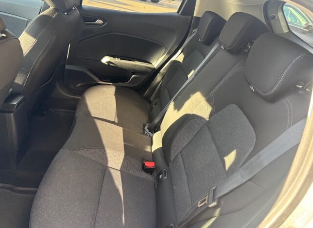 
								CLIO V 90CV ZEN full									