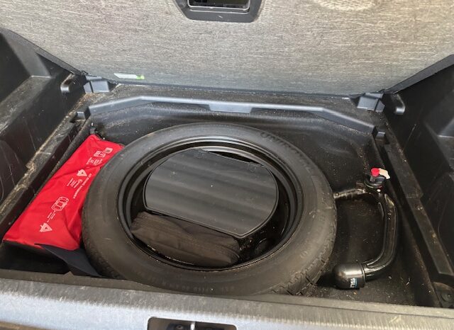 
								3008II 1.5 HDI 130CV ALLURE full									