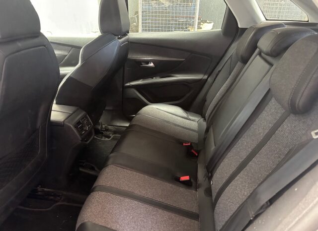 
								3008II 1.5 HDI 130CV ALLURE full									