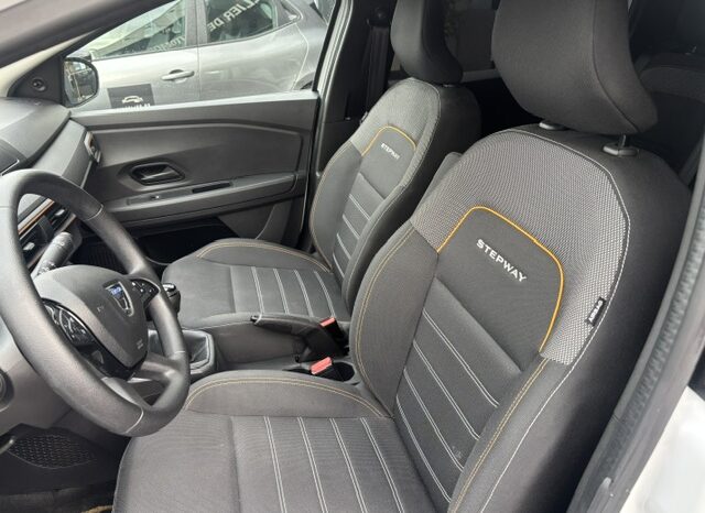 
								DACIA SANDERO STEPWAY ECO-G 100 full									