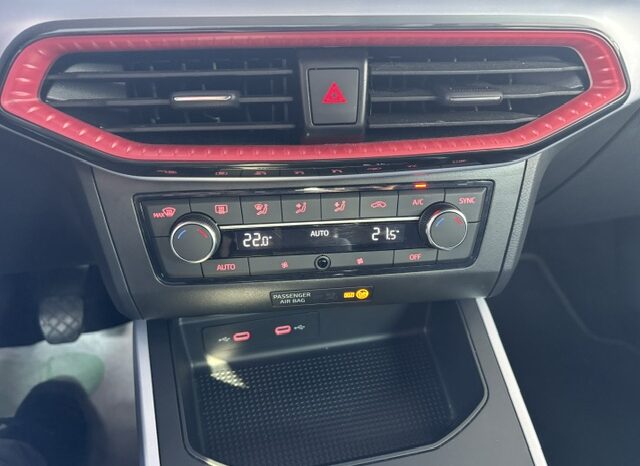 
								ARONA FR 1.0 95 CV full									
