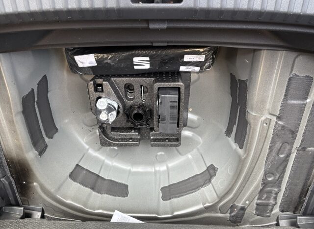 
								ARONA FR 1.0 95 CV full									